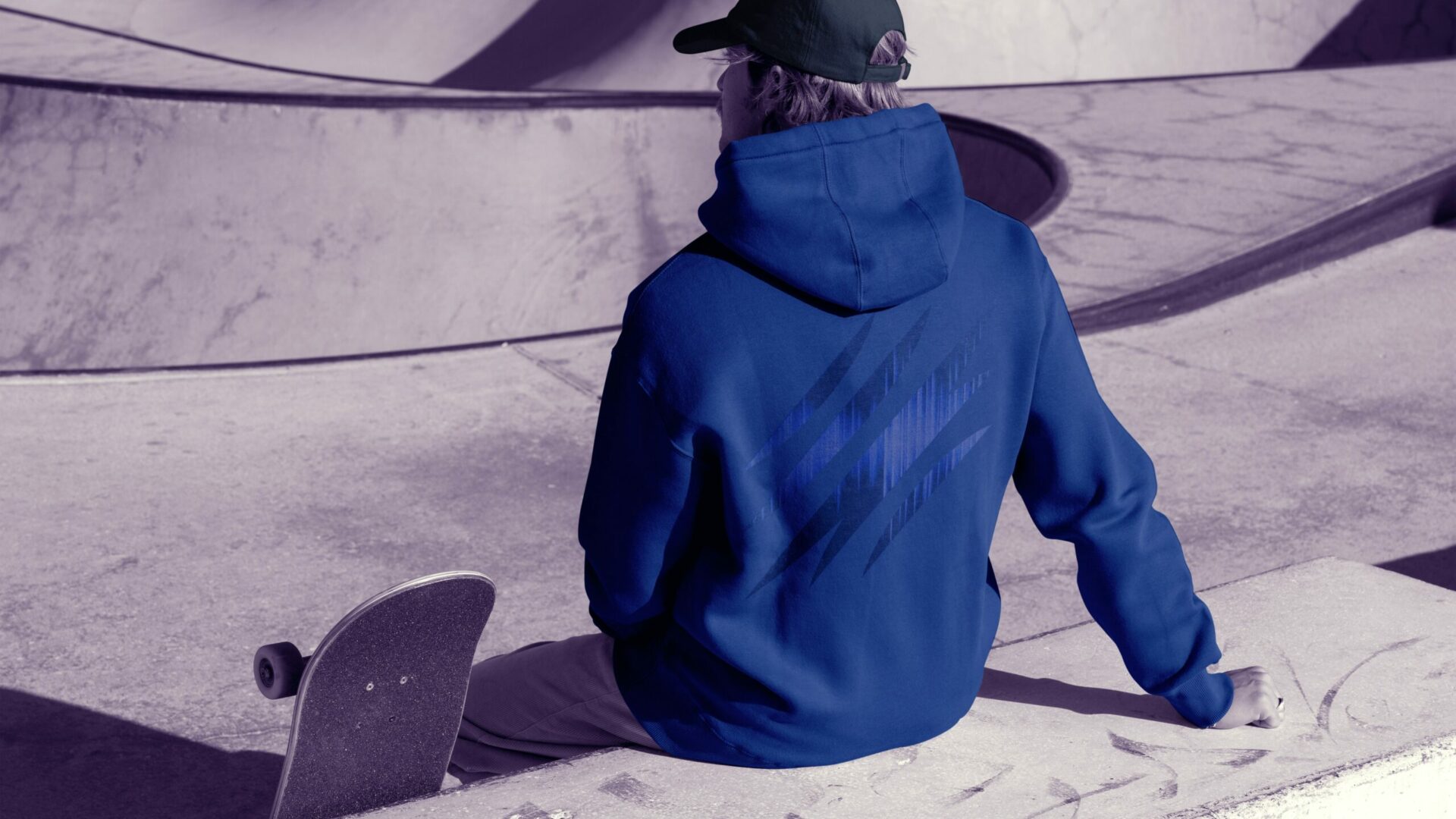 BestHoodie_mockup_EC